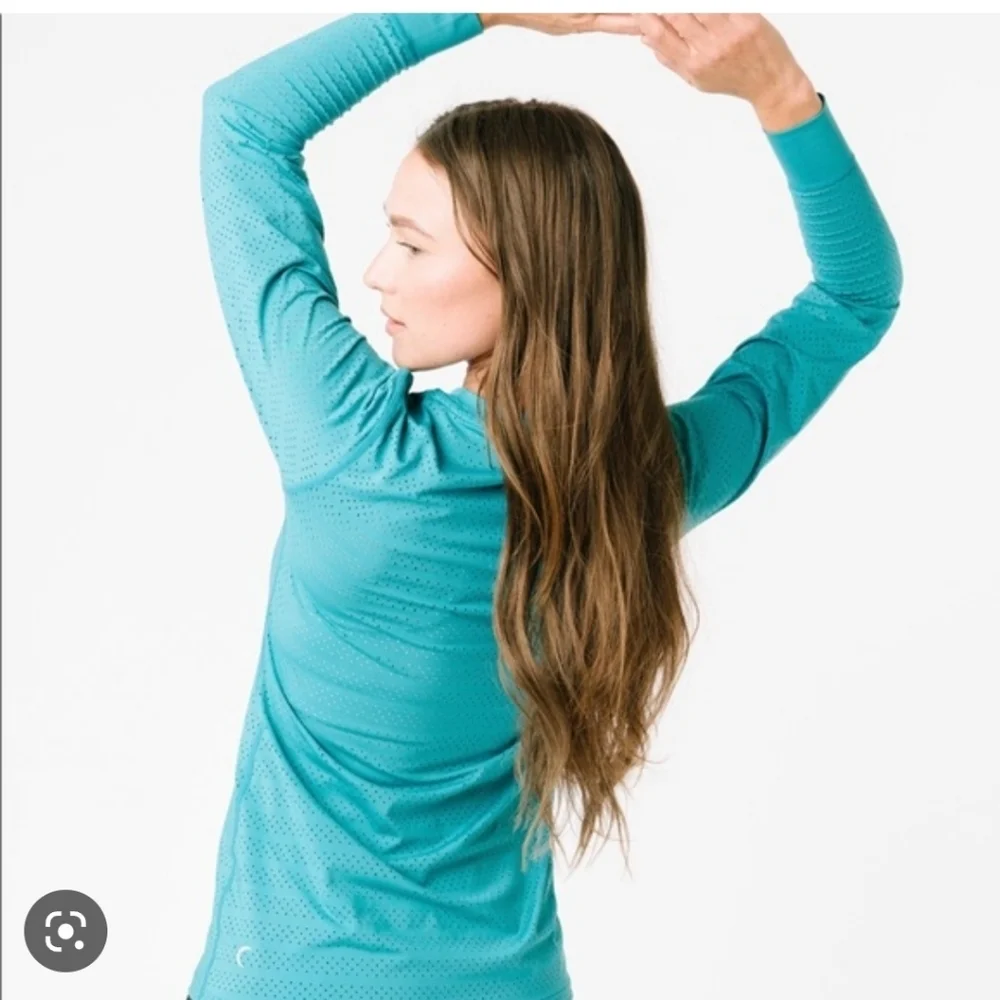 ZYIA long sleeve